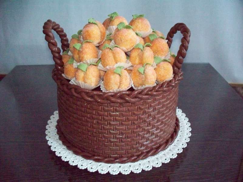 0434-Košík s marhuľkami